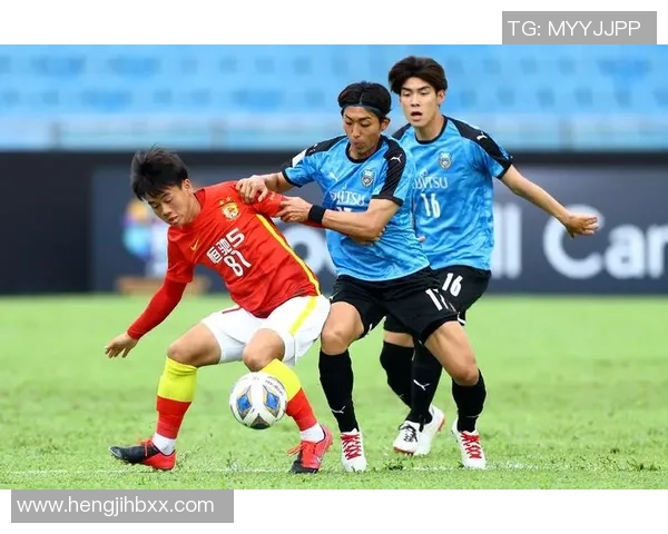 广州足球队整体压制革新探讨与未来发展路径分析